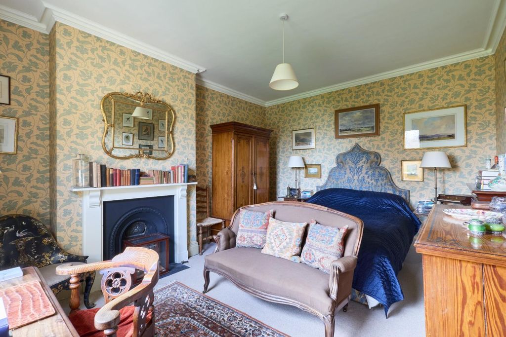 Additional image 18 of 6 bed semi-detached house for saleHills Road, Cambridge CB2
