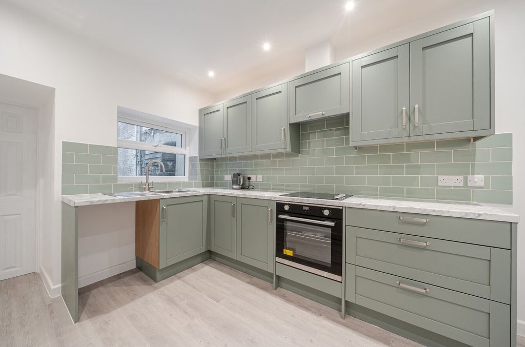 Additional image 2 of 4 bed end terrace house for saleShort Bridge Street, Llanidloes, Powys SY18