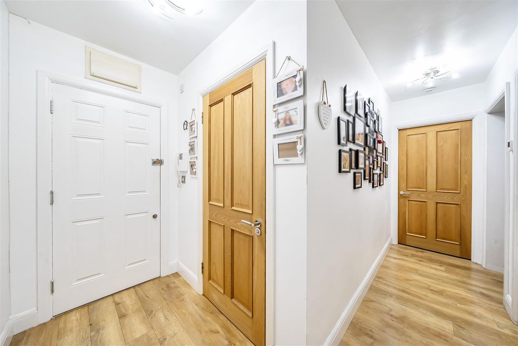 Additional image 12 of 2 bed flat for saleNicole Lodge, 2 Carshalton Park Road, Carshalton SM5