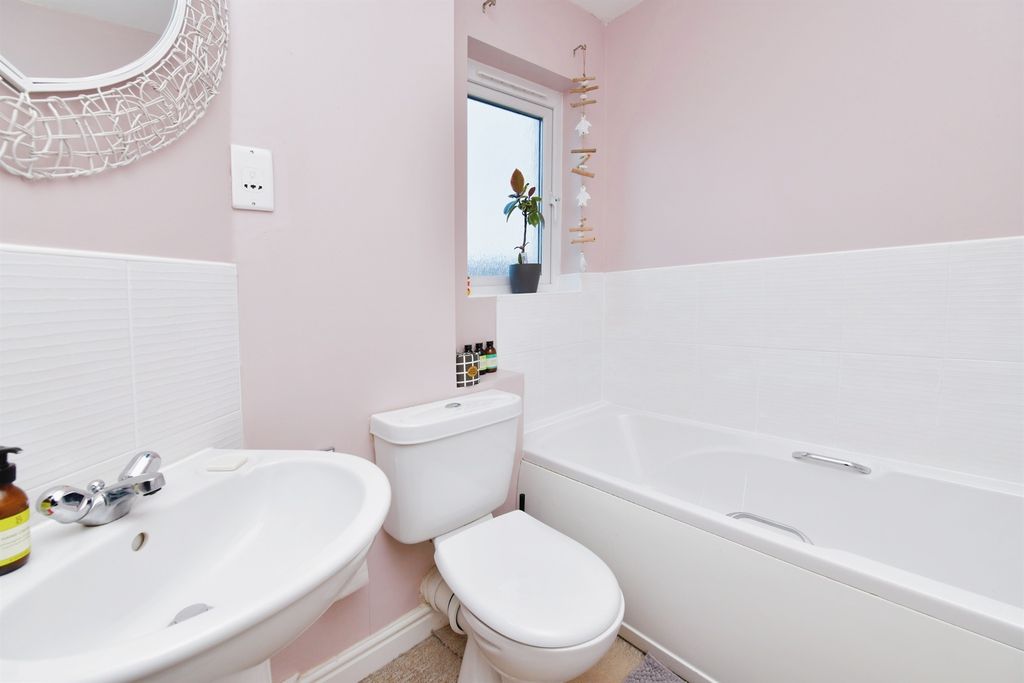 Additional image 5 of 2 bed flat for saleBuzzard Road, Whitchurch, Tavistock PL19