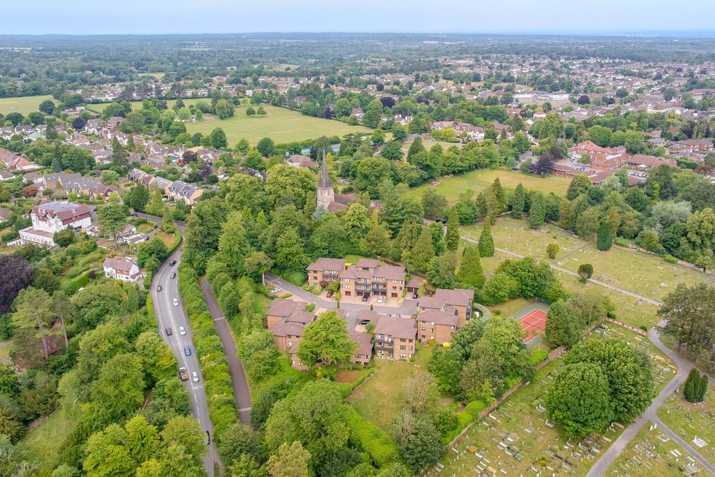 Additional image 35 of 5 bed flat for saleSt. Mary's Mount, Caterham CR3