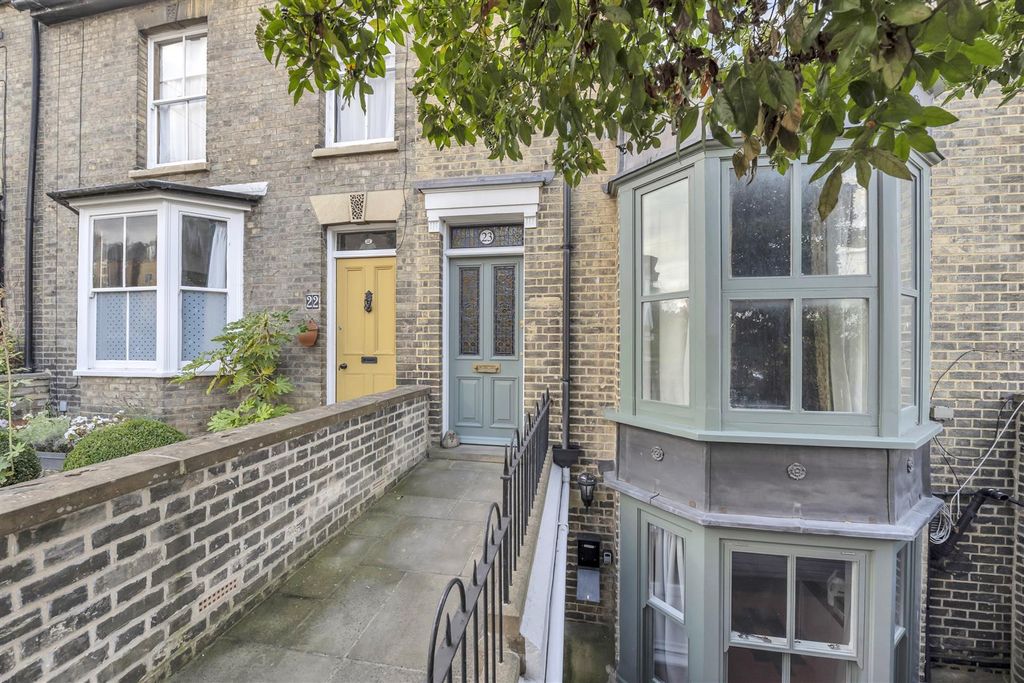 4 bed town house for saleSt. Andrews Street North, Bury St Edmunds IP33