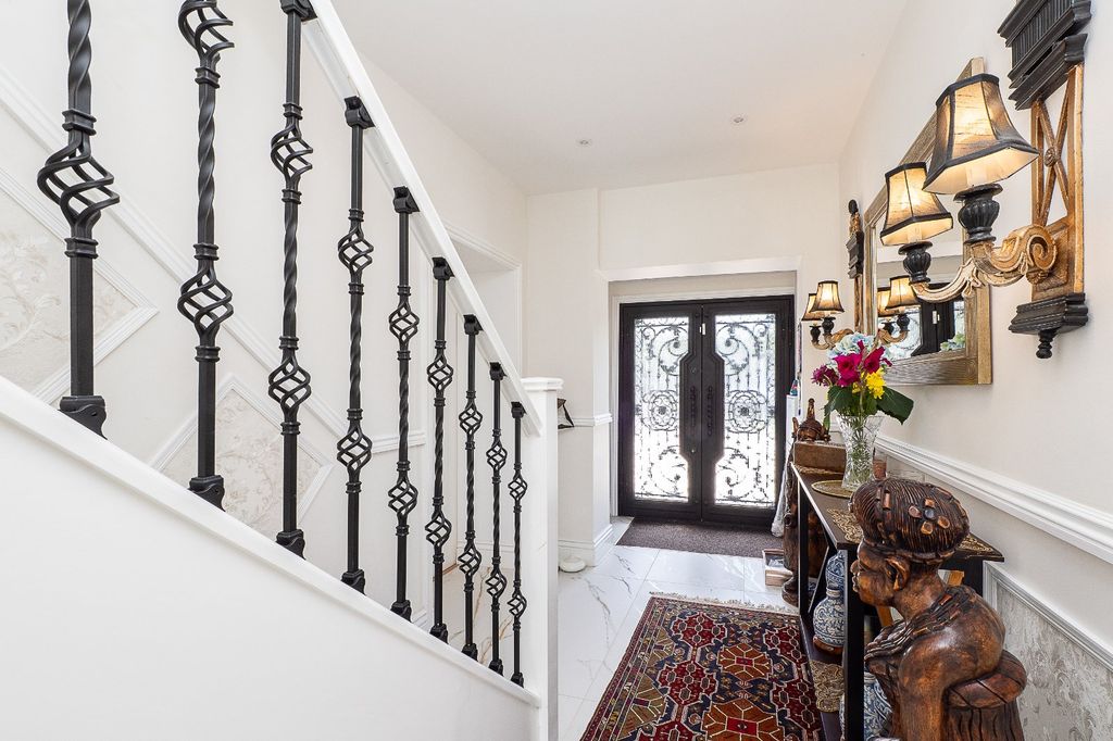 Additional image 2 of 7 bed detached house for saleVincent Avenue, Carshalton SM5