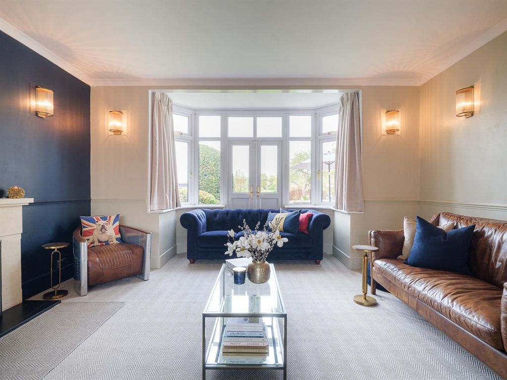 Additional image 8 of 5 bed detached house for saleYewstock Crescent West, Chippenham SN15