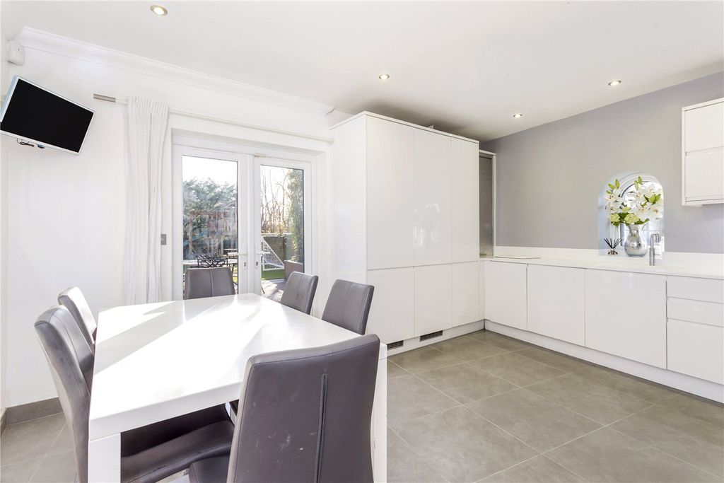 Additional image 3 of 5 bed detached house for saleGowrie Place, Caterham CR3