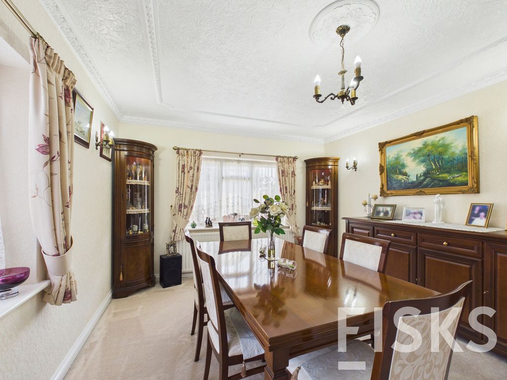 Additional image 6 of 4 bed detached house for saleLeigh Road, Canvey Island SS8