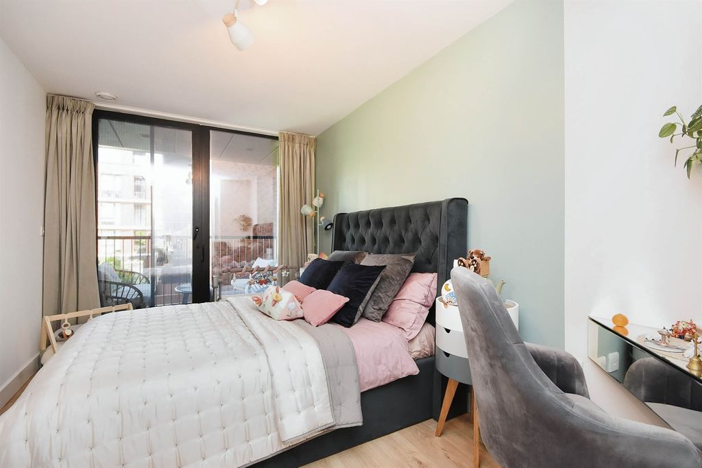Additional image 13 of 2 bed maisonette for saleBurgess Springs, Chelmsford CM1