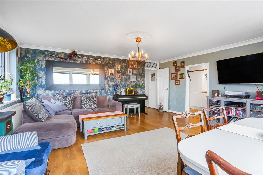 Additional image 16 of 2 bed flat for saleNorth Street, Carshalton SM5