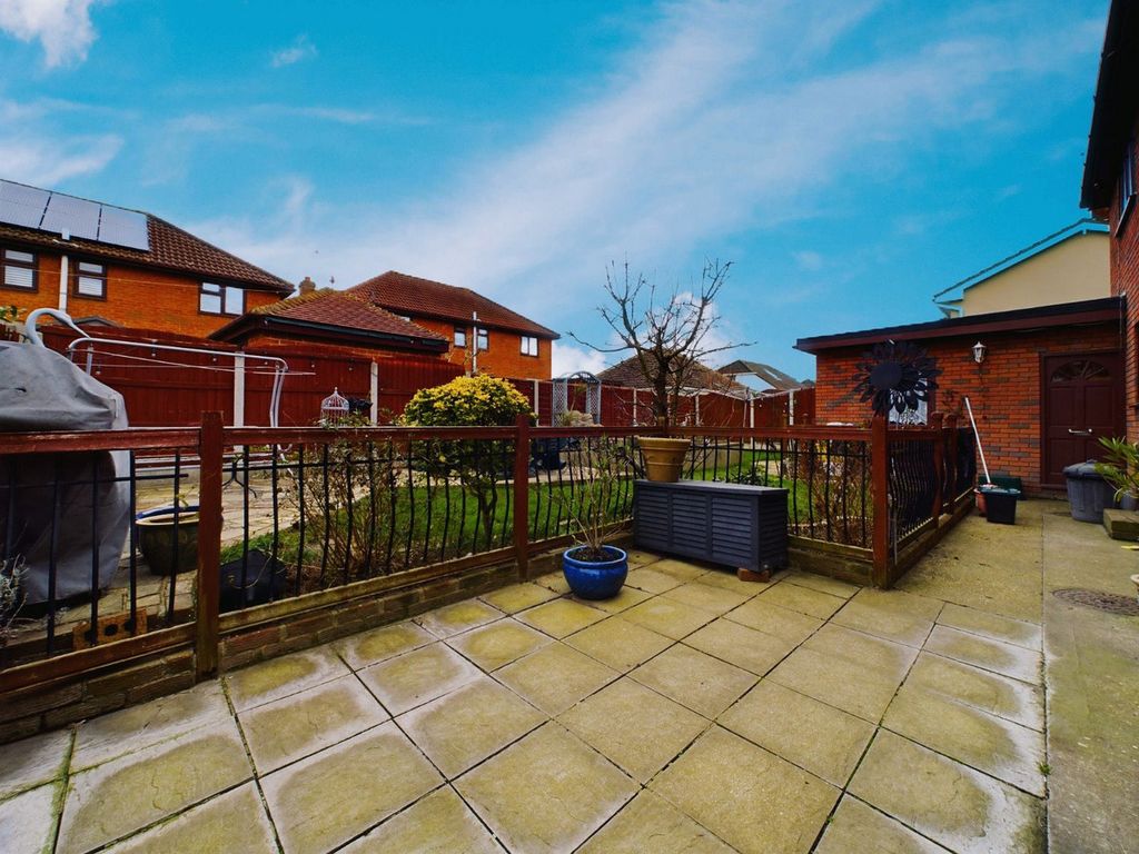Additional image 20 of 4 bed detached house for saleMay Avenue, Canvey Island SS8