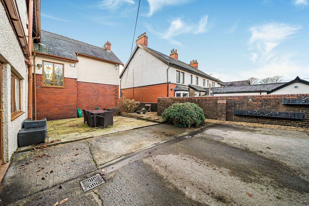 Additional image 62 of 4 bed detached house for salePadiham Road, Burnley BB12