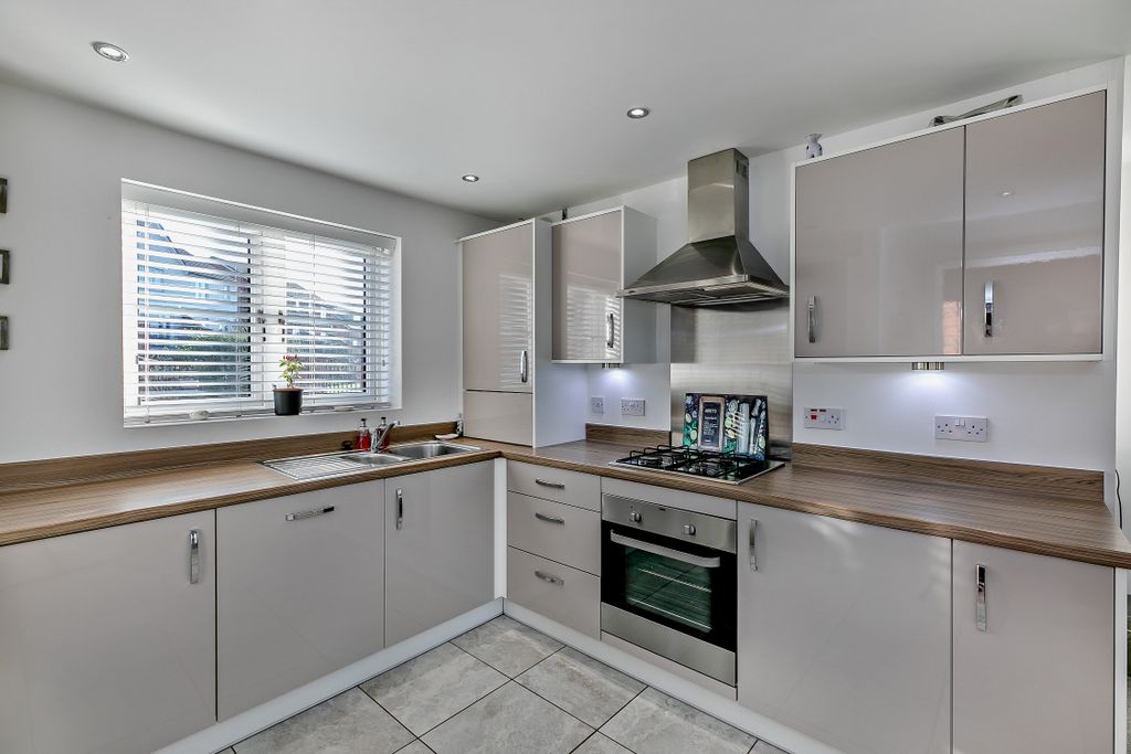 Additional image 6 of 4 bed link detached house for saleRiverside Way, Castleford, West Yorkshire WF10