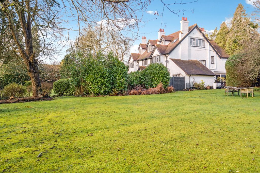 Additional image 28 of 2 bed flat for saleLycrome Road, Chesham, Buckinghamshire HP5