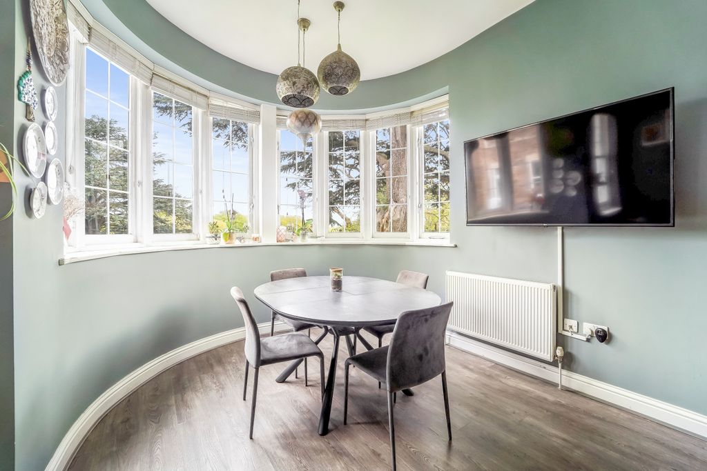 Additional image 9 of 2 bed flat for salePoulter Park, Bishopsford Road, Morden SM4