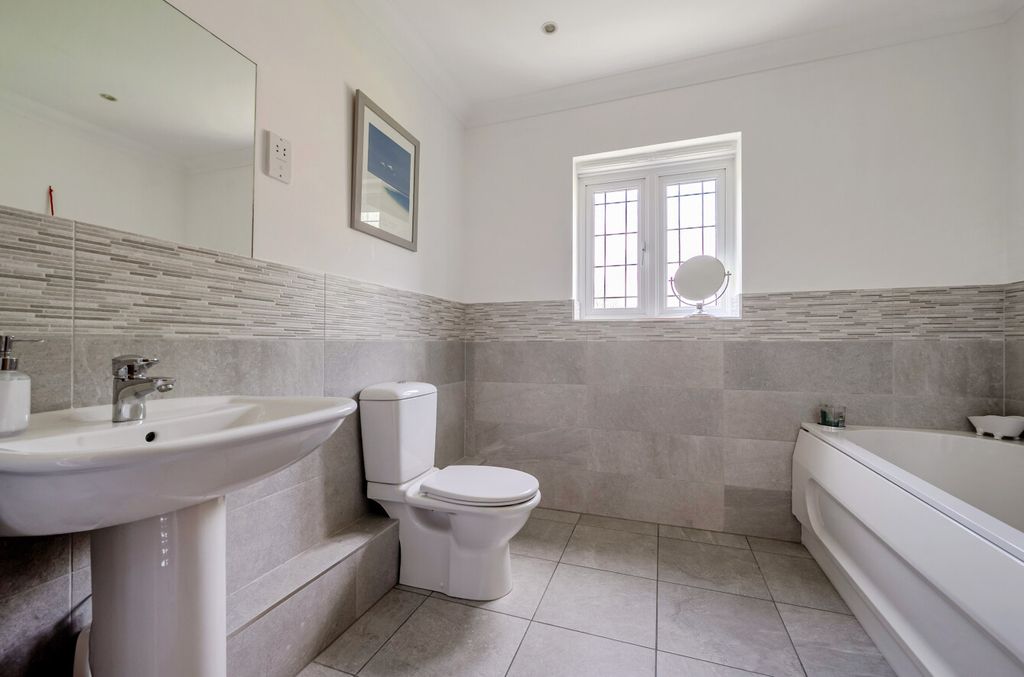 Additional image 20 of 5 bed detached house for saleGolf Drive, Camberley, Surrey GU15
