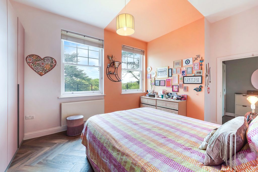 Additional image 18 of 2 bed flat for salePoulter Park, Bishopsford Road, Morden SM4