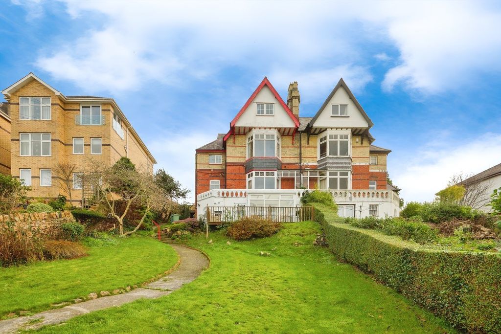 7 bed semi-detached house for saleEngland Road South, Caernarfon LL55