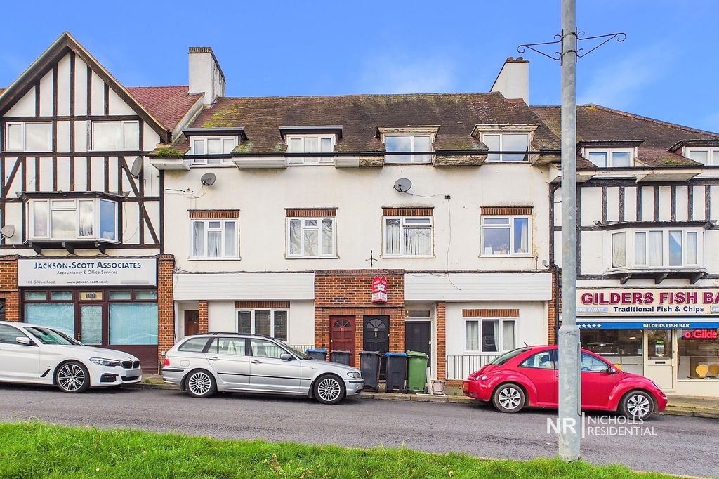 1 bed flat for saleGilders Road, Chessington, Surrey. KT9