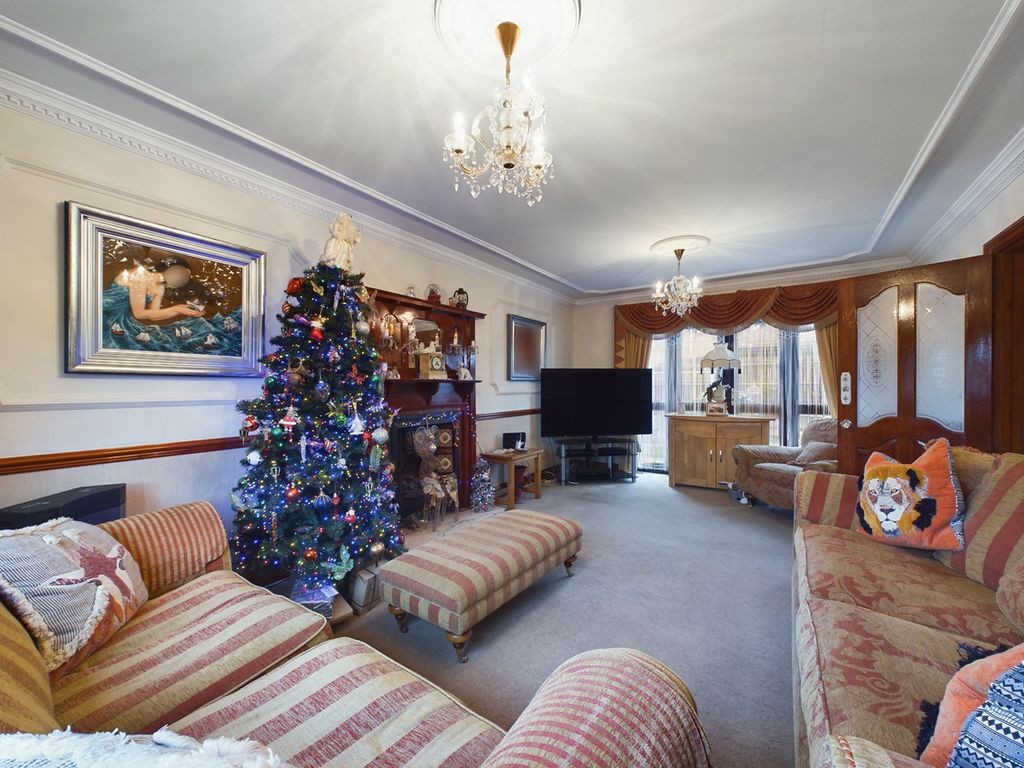 Additional image 6 of 4 bed detached house for saleMay Avenue, Canvey Island SS8