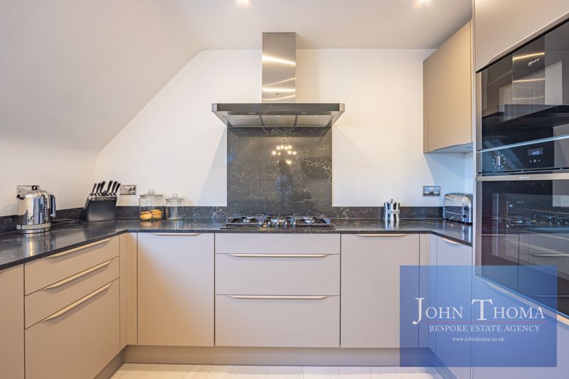 Additional image 15 of 3 bed flat for saleManor Road, Chigwell IG7