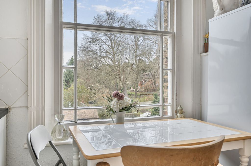Additional image 9 of 2 bed flat for saleLower Camden, Chislehurst, Kent BR7