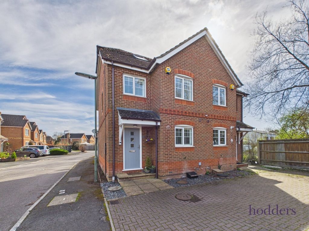 4 bed semi-detached house for saleTwynersh Avenue, Chertsey, Surrey KT16