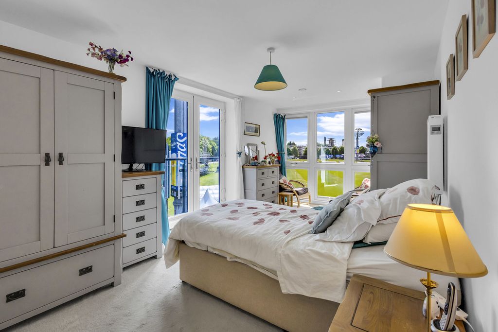 Additional image 9 of 2 bed flat for saleKeepers Close, Canterbury CT1