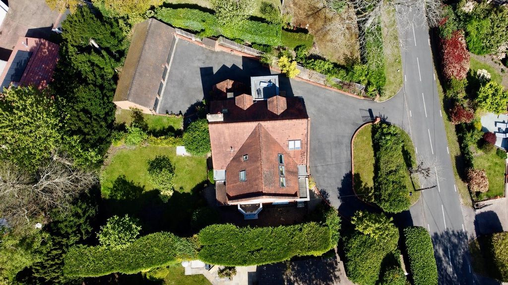 Additional image 26 of 3 bed maisonette for saleBrackendale Road, Camberley, Surrey GU15