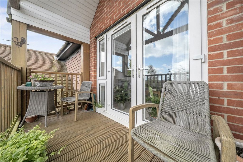 Additional image 13 of 2 bed flat for salePriory Court, Marlborough, Wiltshire SN8