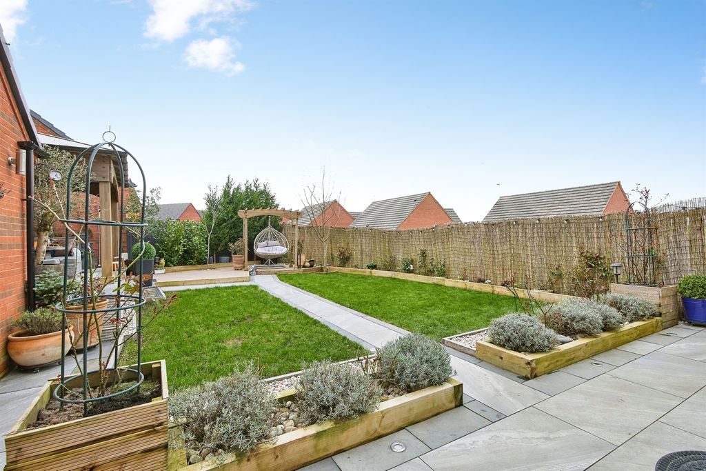 Additional image 11 of 4 bed detached house for saleRook Drive, Burton-On-Trent DE13