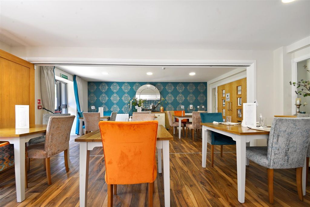 Additional image 4 of 2 bed flat for saleMiami House, Princes Road, Chelmsford, Essex CM2