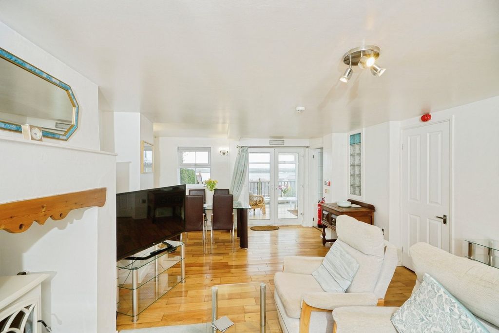 Additional image 32 of 7 bed semi-detached house for saleEngland Road South, Caernarfon LL55