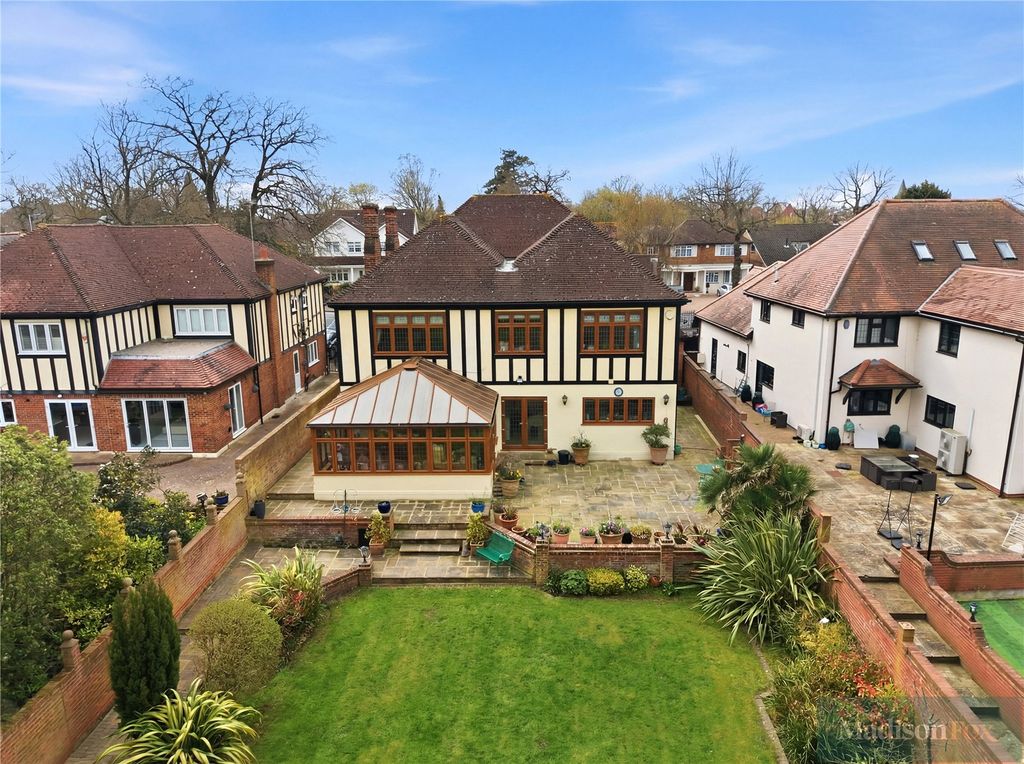 Additional image 43 of 6 bed detached house for saleTomswood Road, Chigwell IG7