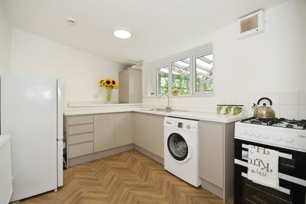 Additional image 8 of 2 bed semi-detached bungalow for saleManchester Road, Buxton SK17