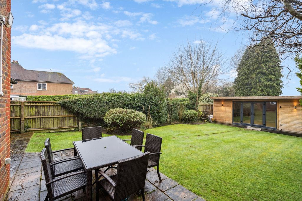 Additional image 25 of 5 bed detached house for saleCedar Close, Chesham HP5