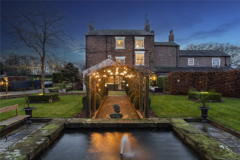 Additional image 24 of 6 bed semi-detached house for saleLittle Rake Lane, Chorlton-By-Backford, Chester CH2