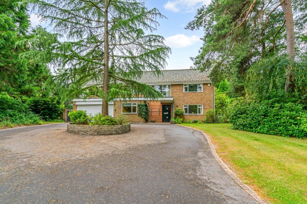 Additional image 2 of 4 bed detached house for saleAzalea Way, Camberley GU15