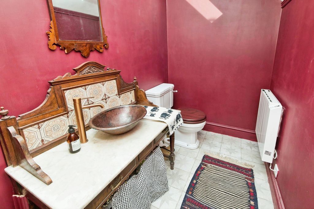 Additional image 25 of 7 bed semi-detached house for saleAlexandra Road, Burton-On-Trent, Staffordshire DE15