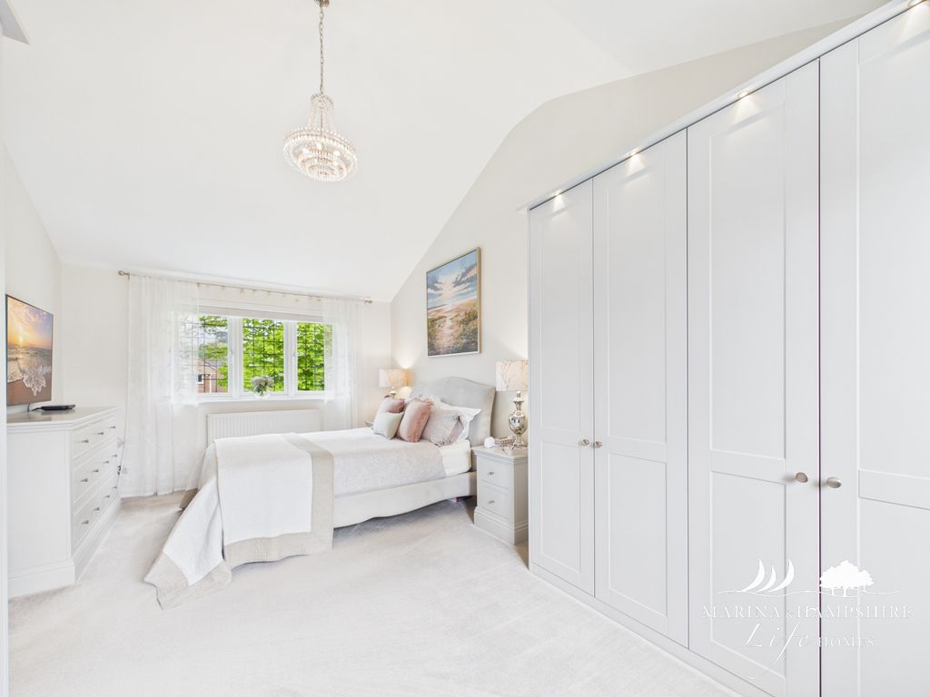 Additional image 21 of 4 bed detached house for saleDunstan Close, Chichester PO19