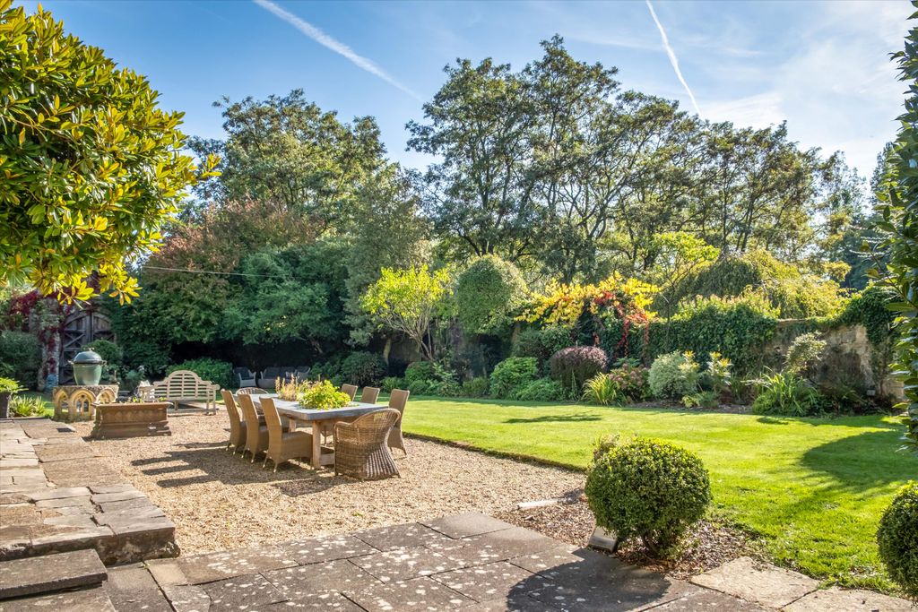 Additional image 27 of 7 bed detached house for saleLondon Road, Pulborough, West Sussex RH20