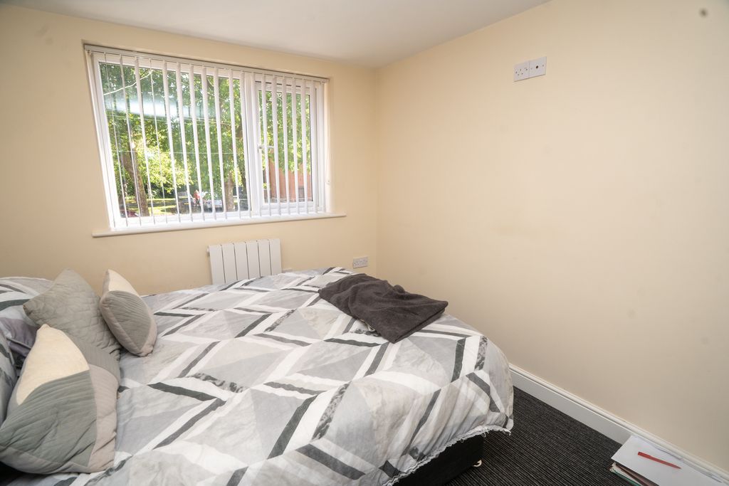 Additional image 6 of 2 bed flat for salePark Road, Chorley PR7