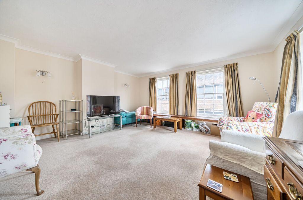 Additional image 7 of 3 bed flat for saleChapel Street, Chichester PO19