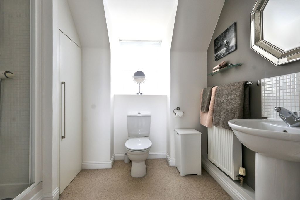 Additional image 17 of 4 bed semi-detached house for sale12 Cherry Tree Way, Carterton OX18