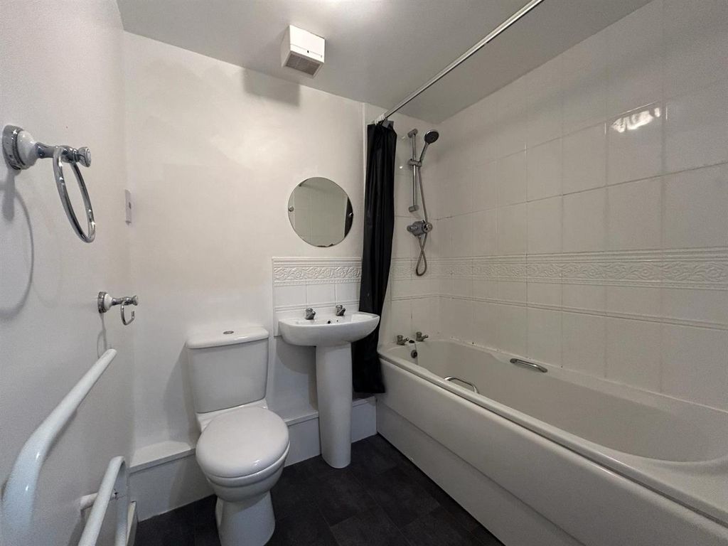Additional image 8 of 1 bed flat for saleCastle Grove, Pontefract WF8