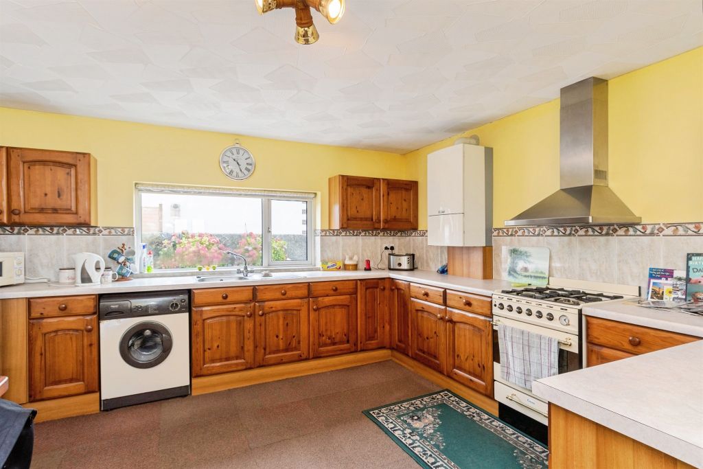 Additional image 3 of 2 bed detached bungalow for saleAysshton Gardens, Callington PL17
