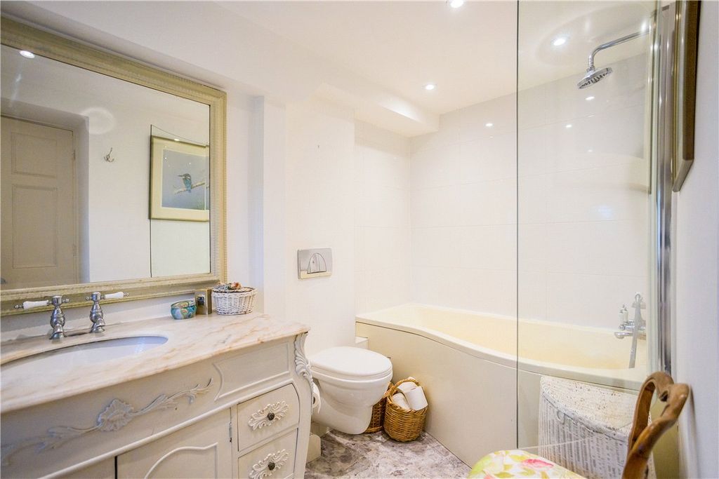 Additional image 17 of 4 bed semi-detached house for saleCastle Street, Calne, Wiltshire SN11