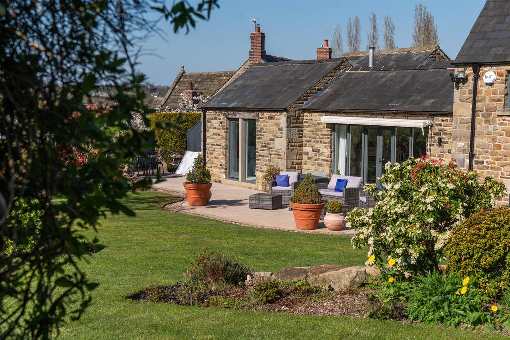 Additional image 65 of 4 bed property for saleHawthorne Barns, Walton Back Lane, Somersall, Chesterfield S42