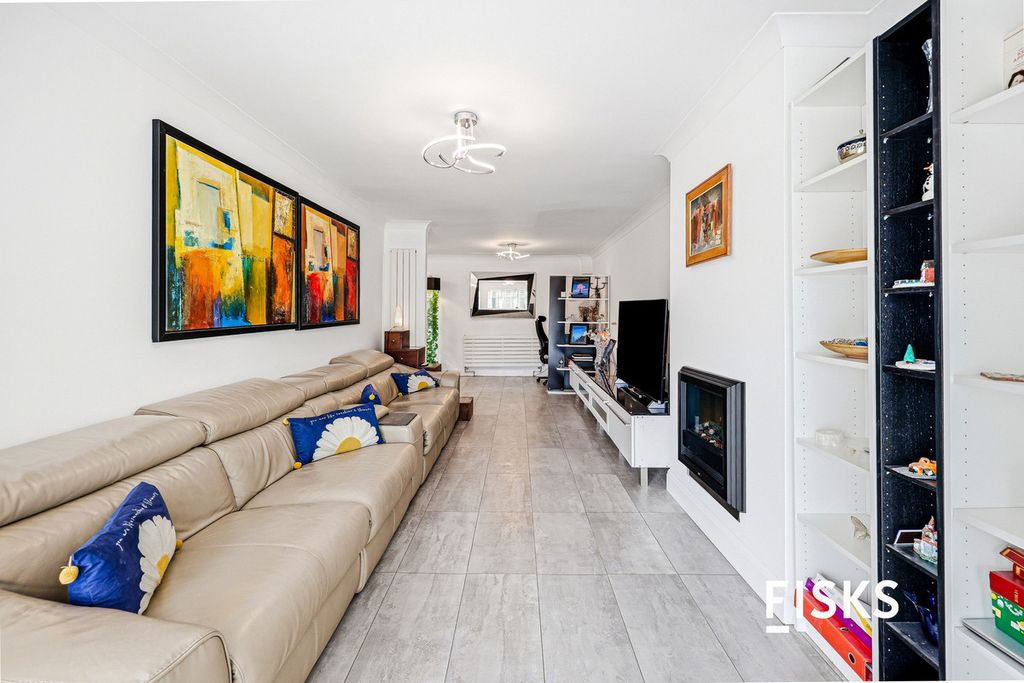 Additional image 11 of 4 bed detached house for saleThorney Bay Road, Canvey Island SS8