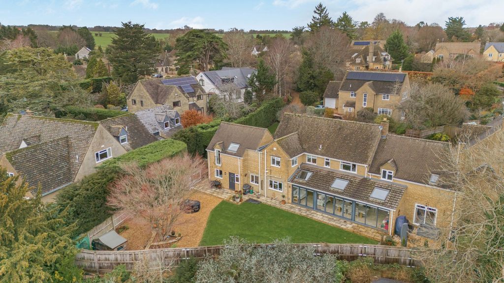 Additional image 28 of 5 bed detached house for saleBaunton Lane, Cirencester, Gloucestershire GL7