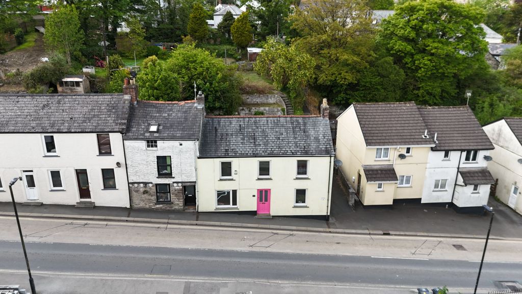 3 bed end terrace house for saleFore Street, Camelford PL32