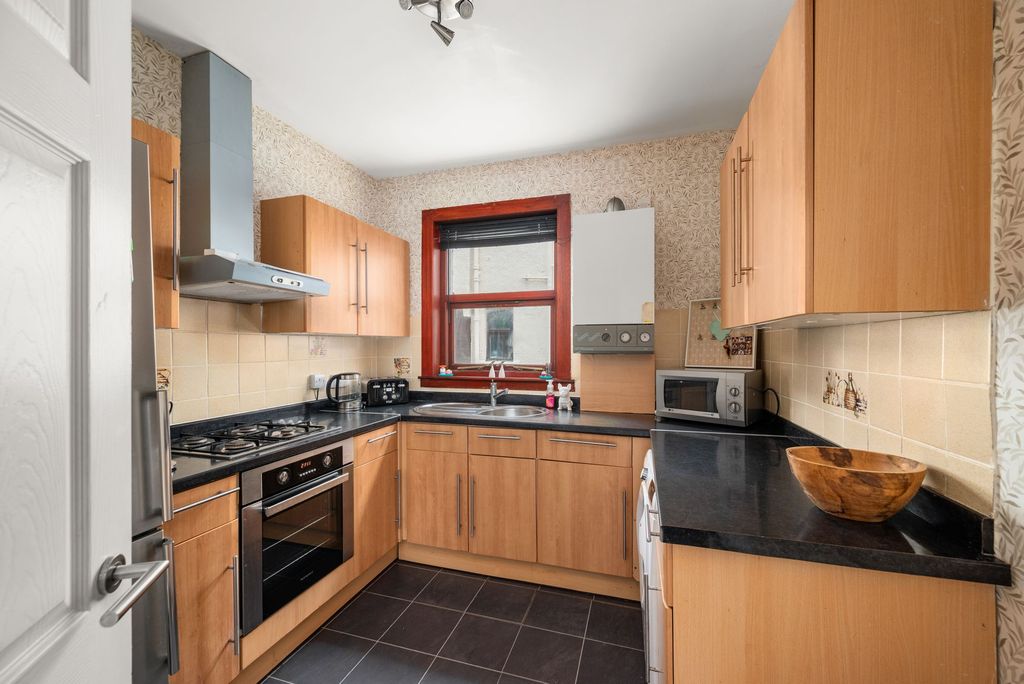 Additional image 4 of 2 bed flat for sale28 Charles Street, Carnoustie DD7